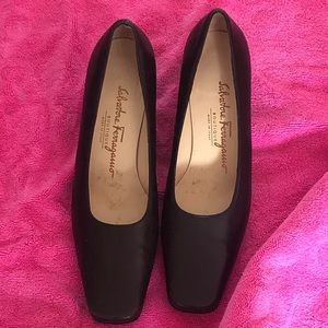 Black leather Salvatore Ferragamo shoes